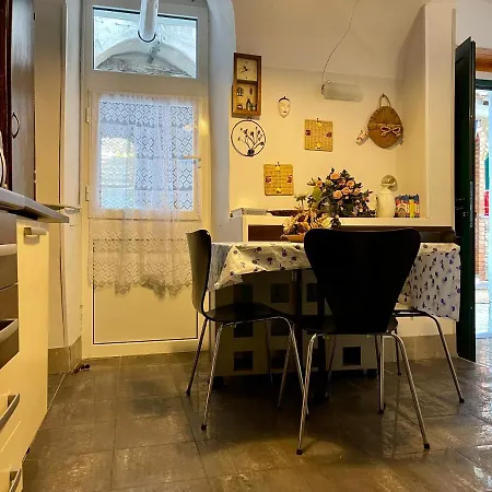 Le Volte Nel Borgo